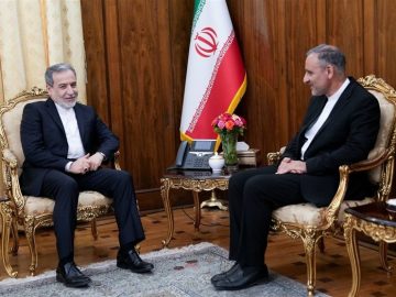 دیدار ریٔیس جدید نمایندگی جمهوری اسلامی ایران در اردن با عراقچی