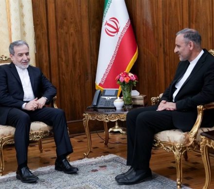 دیدار ریٔیس جدید نمایندگی جمهوری اسلامی ایران در اردن با عراقچی