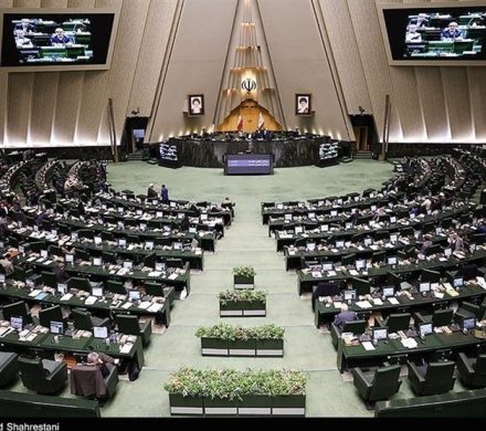 آغاز نشست علنی مجلس/ سوال از وزیر ارشاد در دستور کار