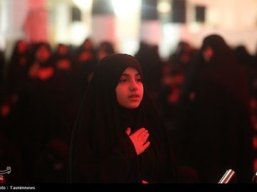برگزاری مجمع خادمان در آستان علی بن باقر اردهال کاشان
