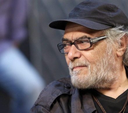 ادامه درمان اکبر زنجانپور در منزل