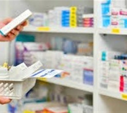 فعالیت داروخانه‌ها در غیاب مسیٔول فنی تخلف است
