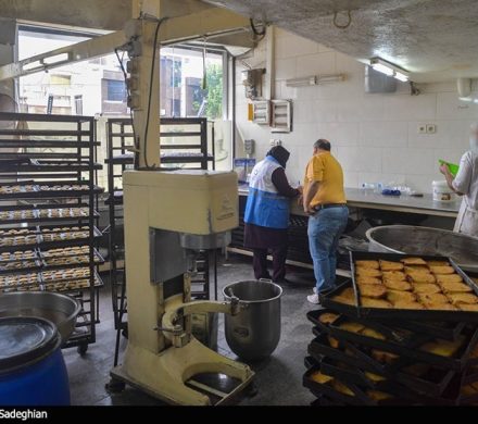 نظارت مستمر بر بازار مرغ، گوشت و نان در ورامین/ برخورد قانونی با متخلفان صنفی