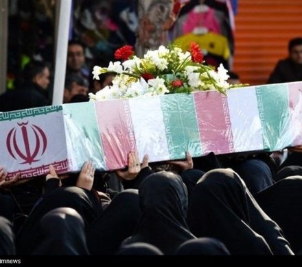 مادران شهید قلب تپنده تاریخ انقلاب/اجلاسیه «فاتحان مهر و ایثار» ‌برگزار شد