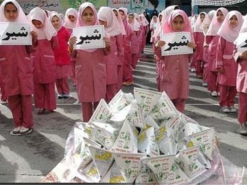 توزیع شیر رایگان در مدارس مناطق کمتر برخوردار استان یزد از سر گرفته می‌شود