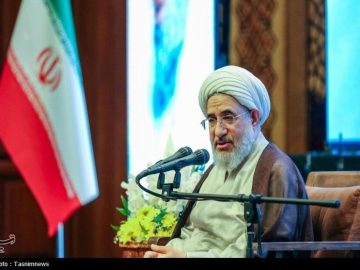 علامه شهید سید مصطفی خمینی یک دایره‌المعارف عمیق و جامع علمی بود