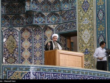 امام‌ جمعه تبریز: از دولت‌مردان می‌خواهم به مشکلات پرستاران رسیدگی کنند