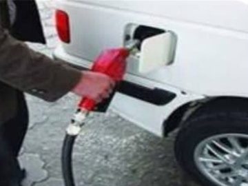 اعتراض مردم بندر دیر به خرابی طولانی جایگاه CNG / سه ماه انتظار برای سوخت‌گیری!