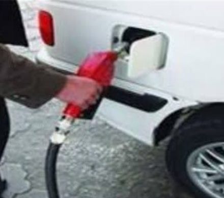 اعتراض مردم بندر دیر به خرابی طولانی جایگاه CNG / سه ماه انتظار برای سوختگیری!