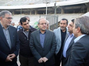 بازدید مسیٔولان سازمان برنامه و بودجه از پروژه بازسازی ورزشگاه آزادی