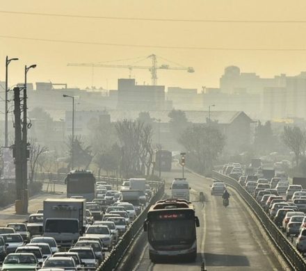 قصه تکراری نفسهای آلوده پایتخت در نیمه دوم سال/خودرو ها عامل ۸۰ درصد آلودگی هوای تهران