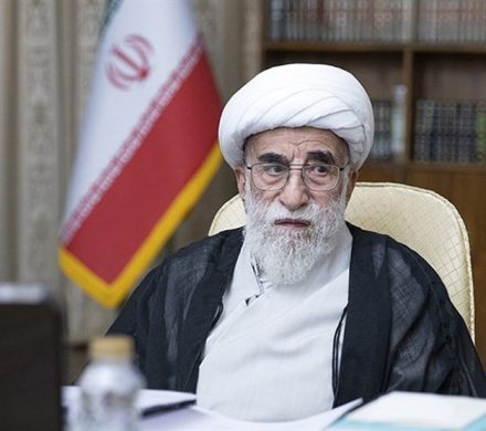 آیت‌الله جنتی: آمریکا تمام راه‌ها را برای شکست مردم ایران امتحان کرد