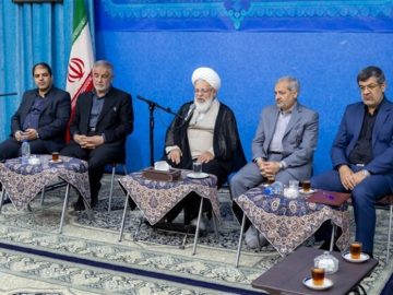 انتقاد امام جمعه یزد از حذف سنت مکتب‌خانه‌ها/ ۳ رکن اصلی تربیت را کنار گذاشتیم