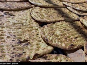 پخت نان دو چانه‌ای در تفت ممنوع شد