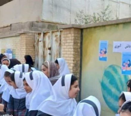 راهاندازی بازارچه دستاوردهای دانشآموزی در شهرستان دیر