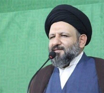 رهبر معظم انقلاب هویت دشمنان را برای ما روشن میکنند