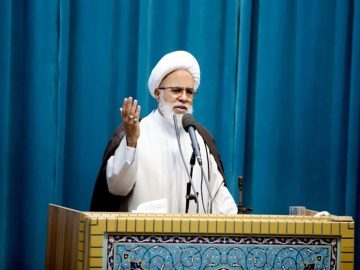 ملت ایران و رهبر انقلاب با هرگونه فساد در هر سطحی مخالف‌اند
