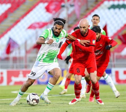 ورزشگاه تختی خرمآباد صحنه رویارویی پرشور خیبر و تراکتورسازی