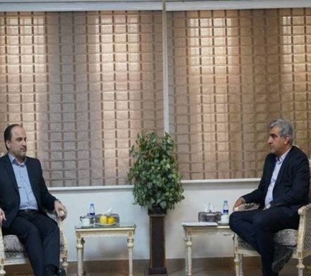 کاهش مراجعه بیمهشدگان با توسعه سرویسهای ثبت احوال