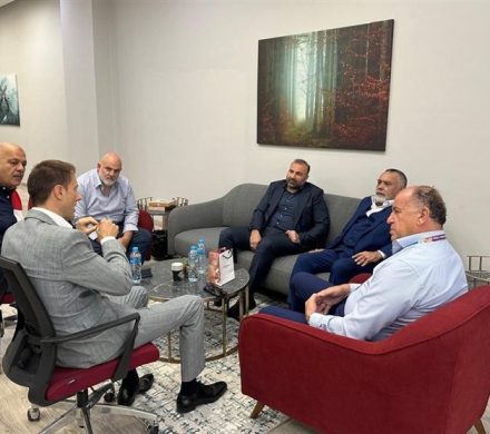 نشست مرتضی قربانی با ریٔیس و دبیرکل فدراسیون جهانی تیراندازی