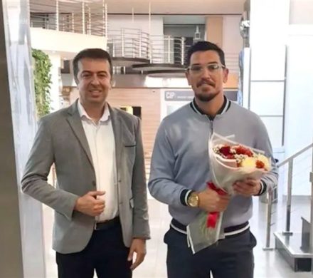 مربی برزیلی پرسپولیس وارد تهران شد