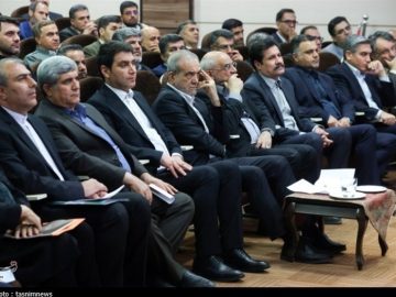 ناکارآمدی استانداری کردستان در واگذاری اختیارات/ تضاد سیاست حکمرانی پزشکیان‌!