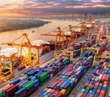 گذرگاه صادراتی شمال ایران در سایه اختلافات حاکمیتی/ پیچیدگیهای حقوقی سد راه سرمایهگذاران شد!