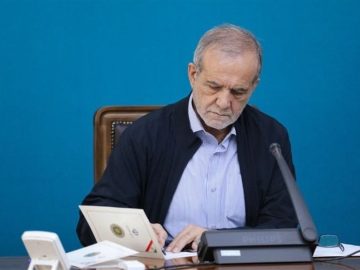 پزشکیان به حجت‌الاسلام مروی تسلیت گفت